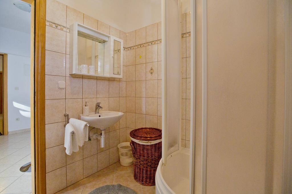 Apartment Zdravka Hvar Town Exterior photo